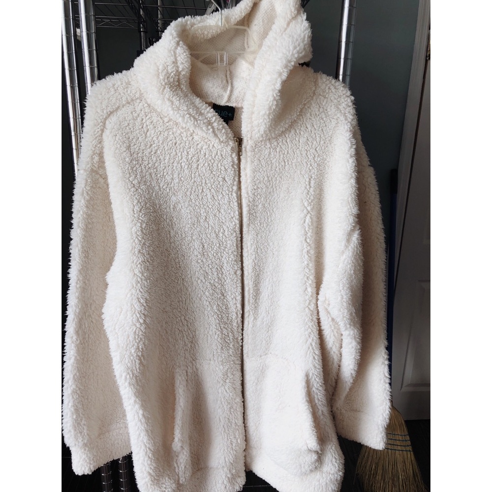 +PLUS SIZE FUZZY JACKET